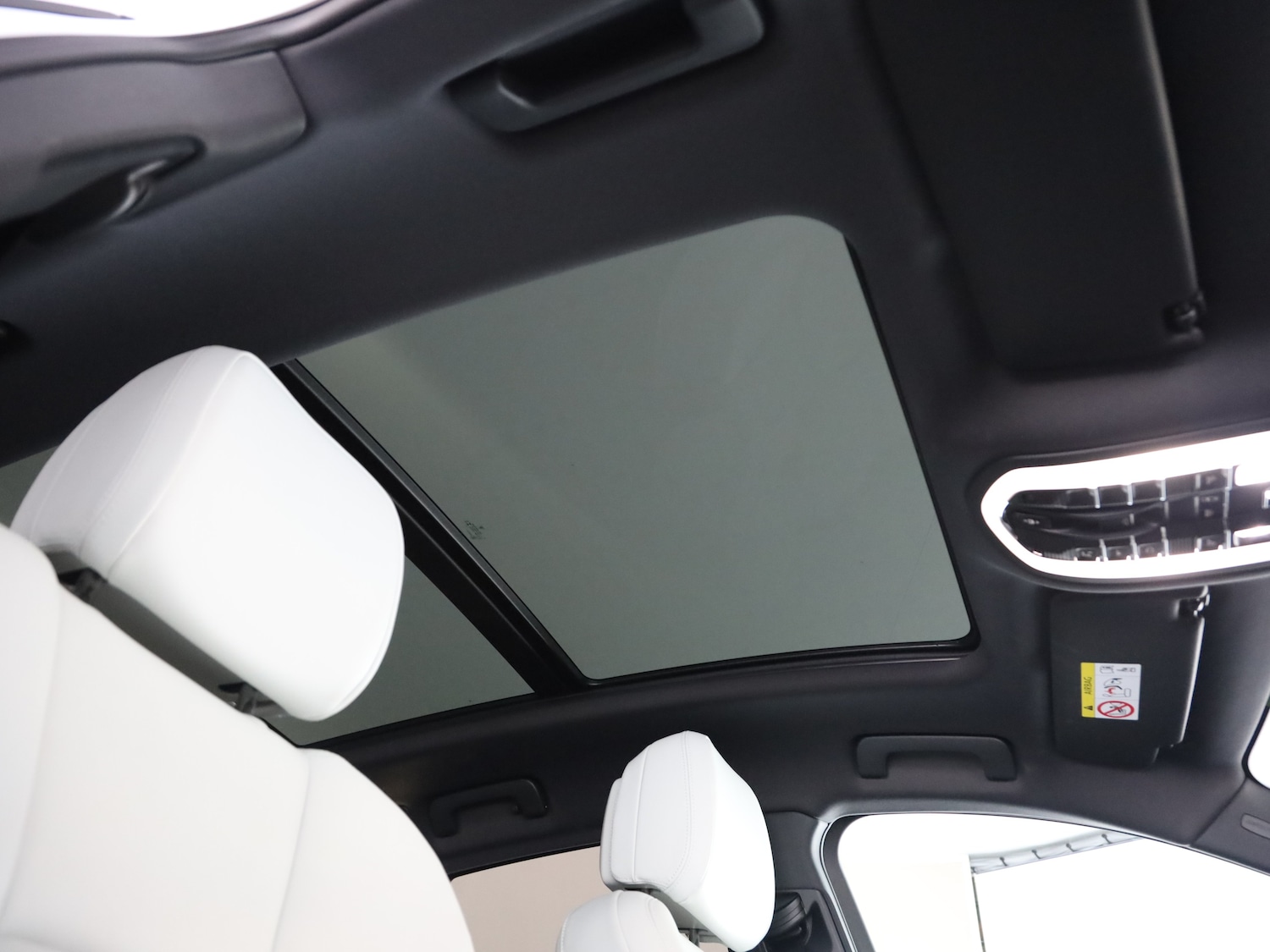 Used Porsche Macan 2024 for sale - 76162538: Photo 15
