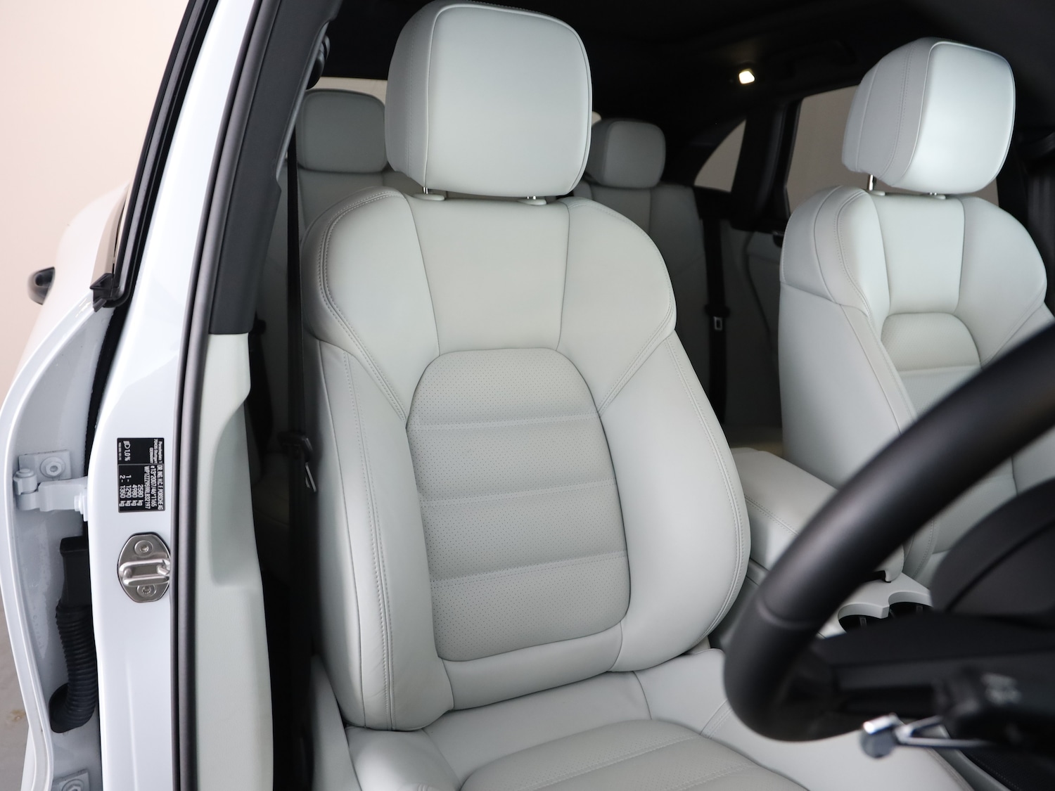 Used Porsche Macan 2024 for sale - 76162538: Photo 22