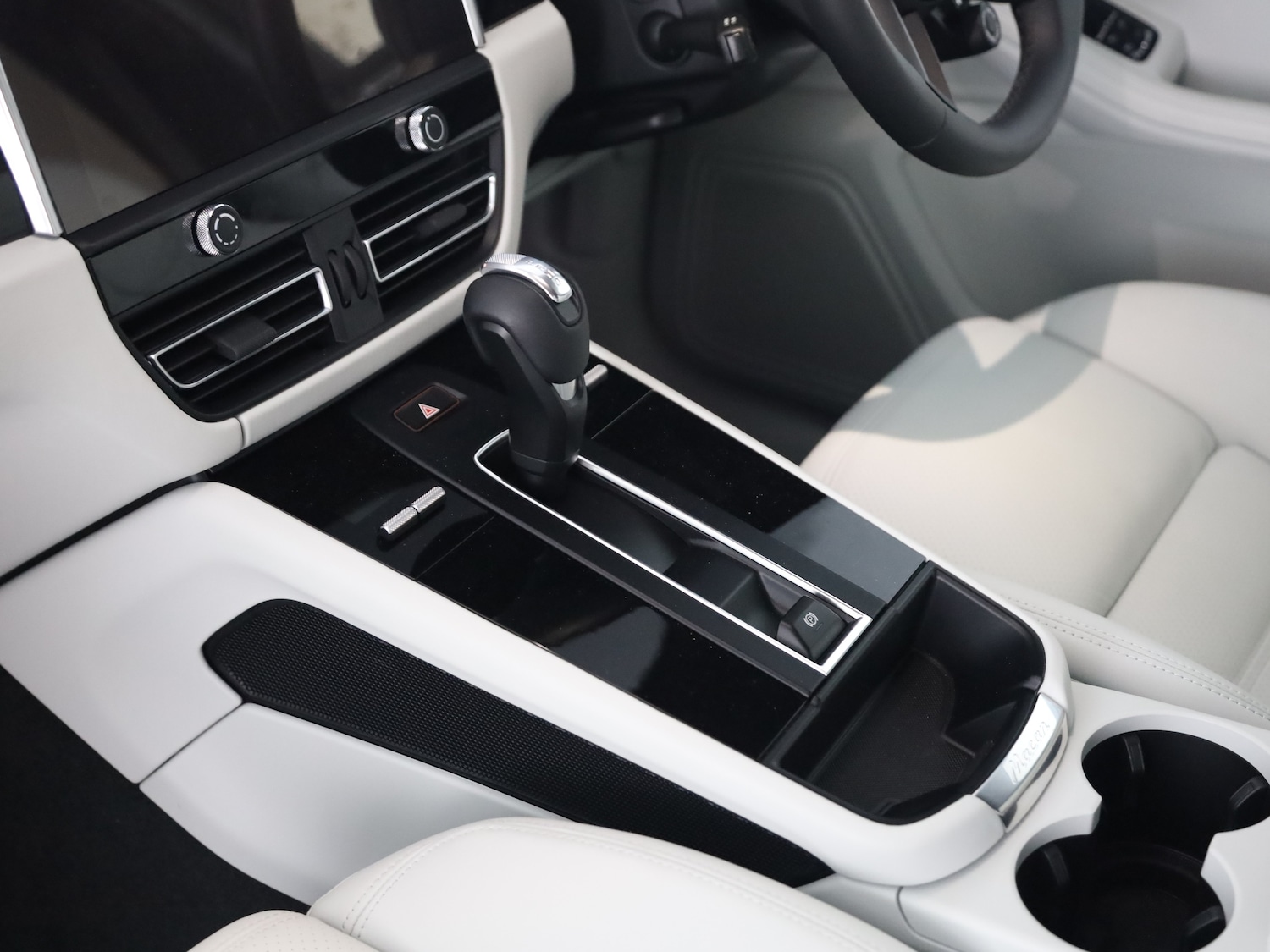 Used Porsche Macan 2024 for sale - 76162538: Photo 29