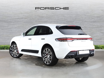 Used Porsche Macan 2024 for sale - 76162538: Photo 2