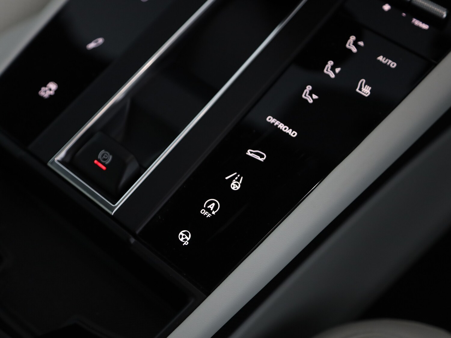Used Porsche Macan 2024 for sale - 76162538: Photo 32
