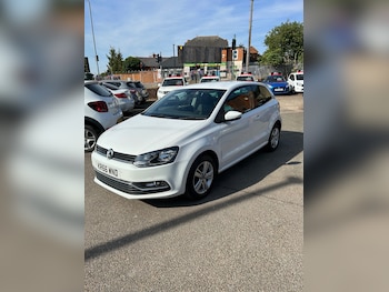 Used Volkswagen Polo 2016 for sale - 79404767: Photo