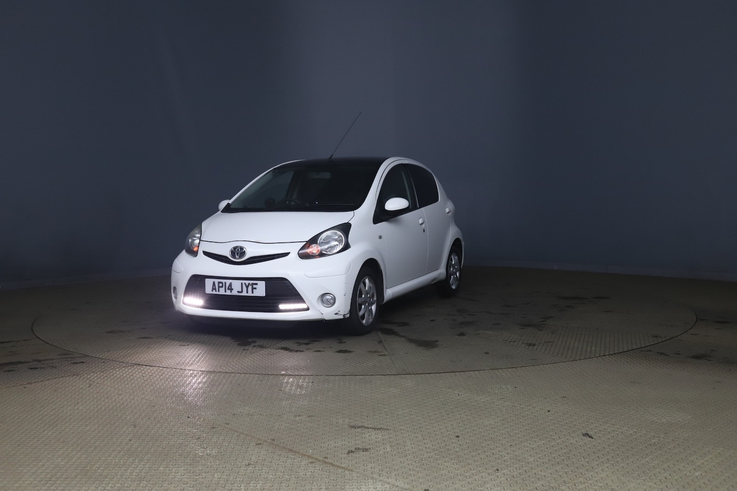 Used Toyota AYGO 2014 for sale - 77137748: Photo 3