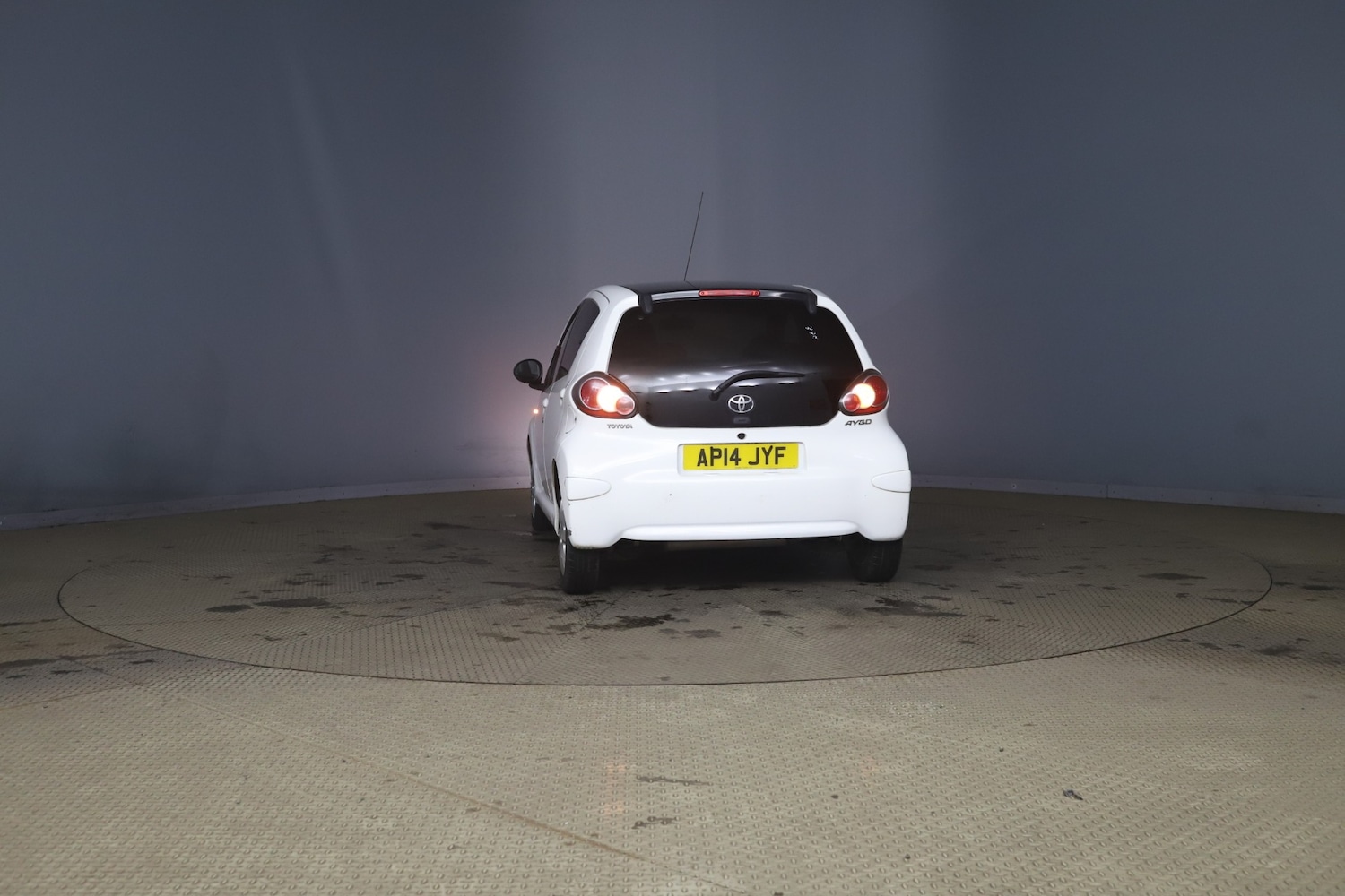 Used Toyota AYGO 2014 for sale - 77137748: Photo 5