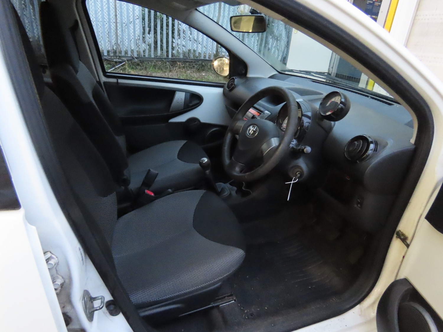 Used Toyota AYGO 2014 for sale - 77137748: Photo 8
