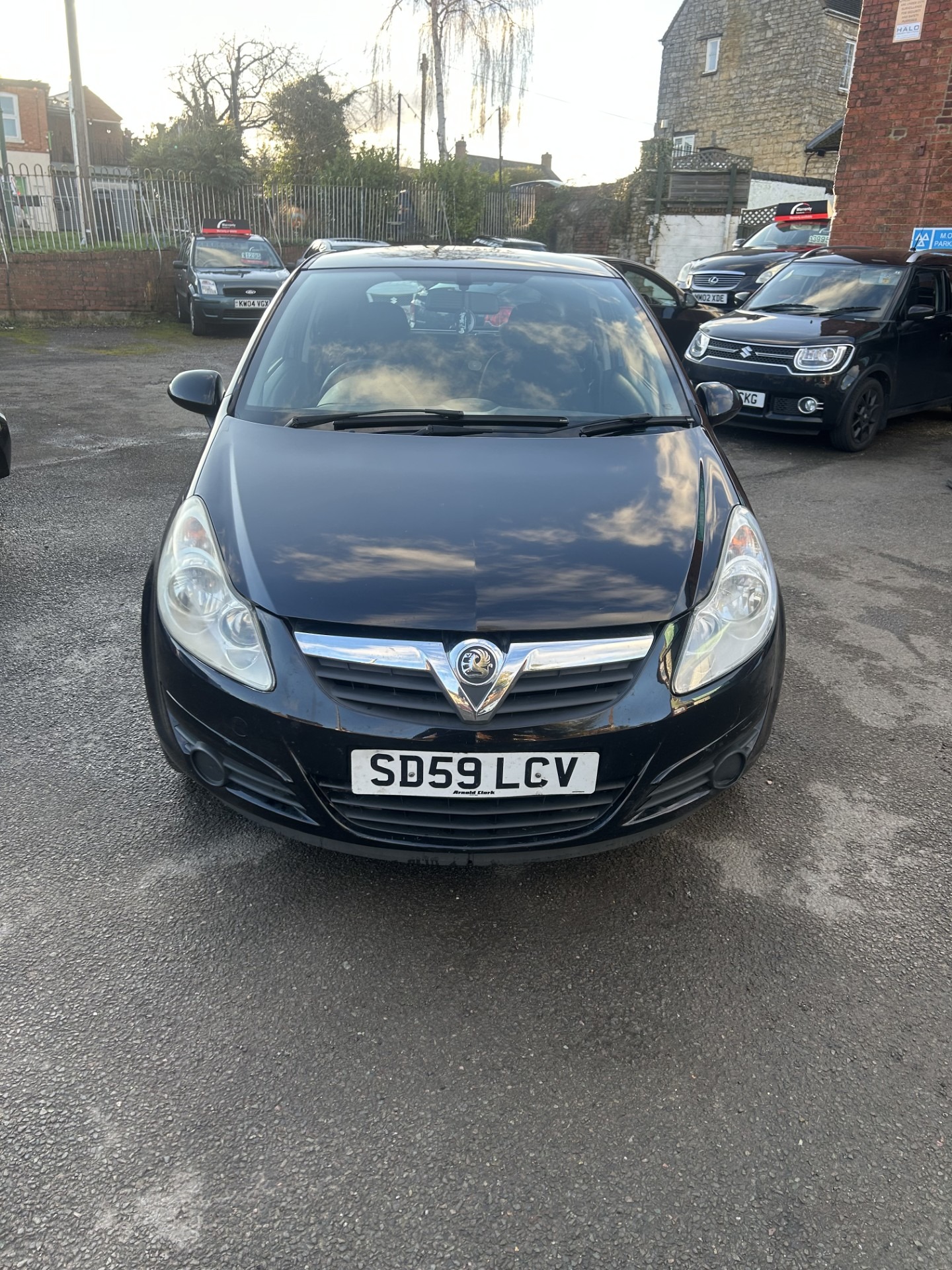 Used Vauxhall Corsa 2009 for sale - 77420260: Photo 2