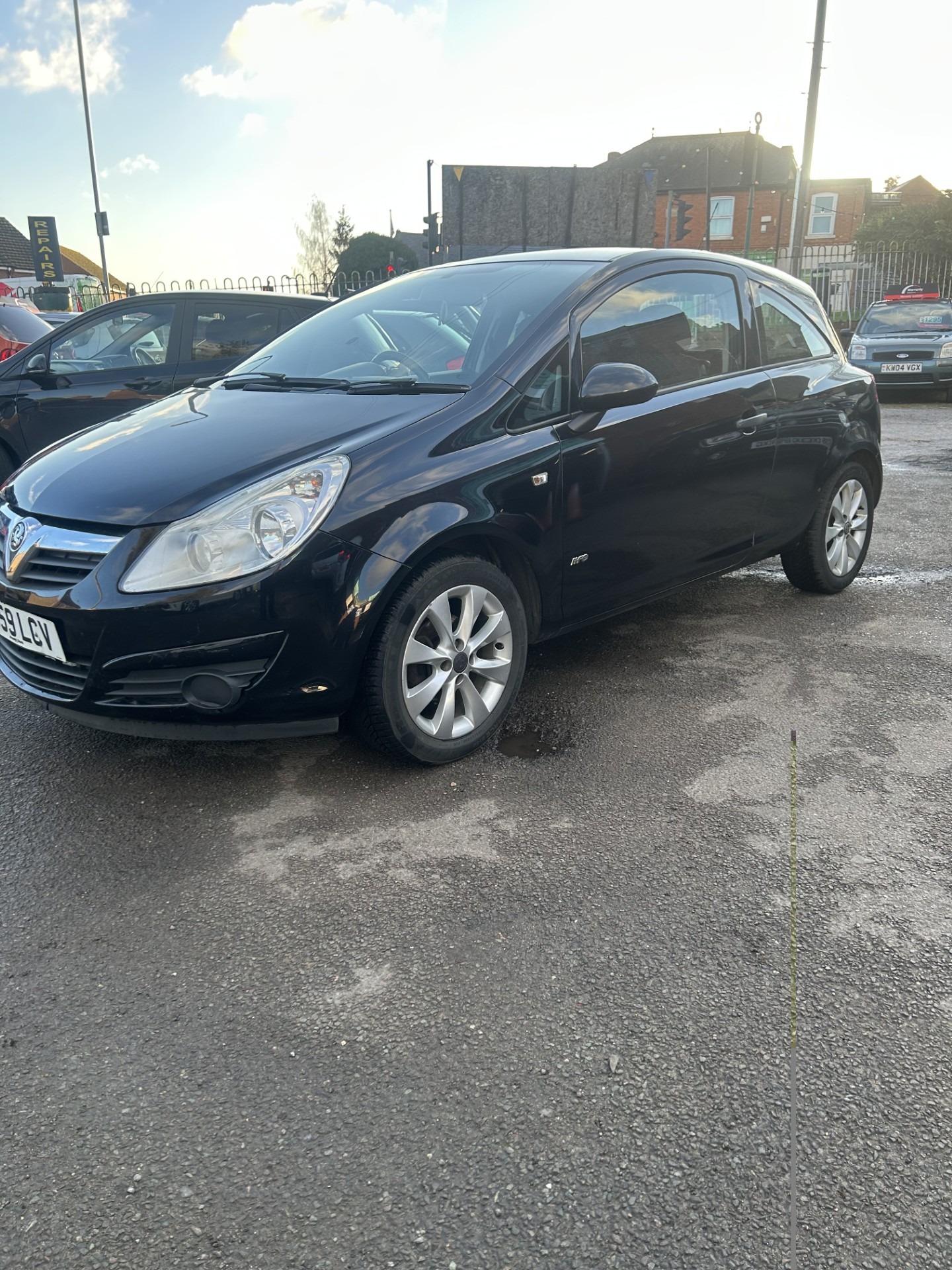 Used Vauxhall Corsa 2009 for sale - 77420260: Photo 3