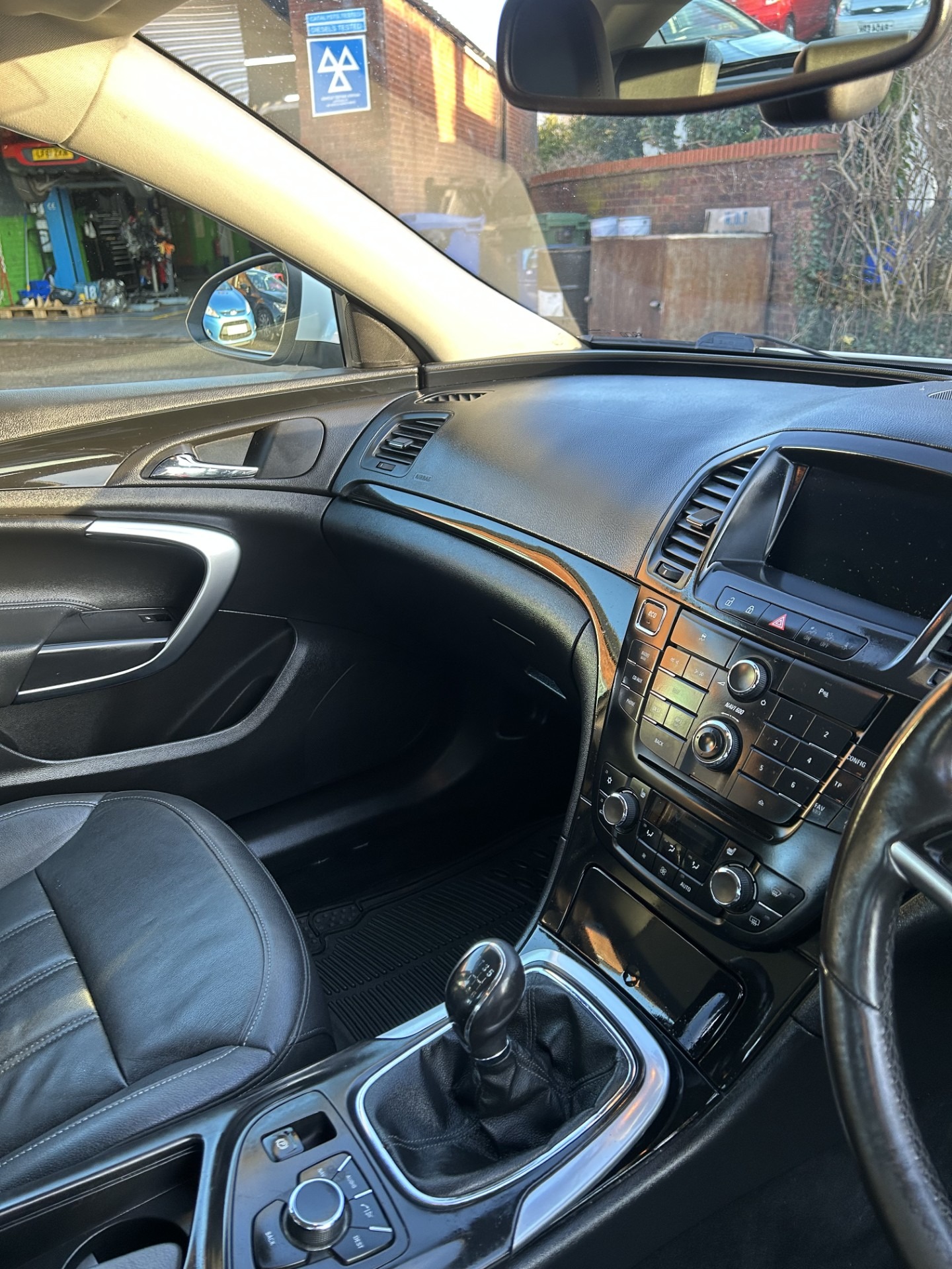 Used Vauxhall Insignia 2012 for sale - 77114259: Photo 16