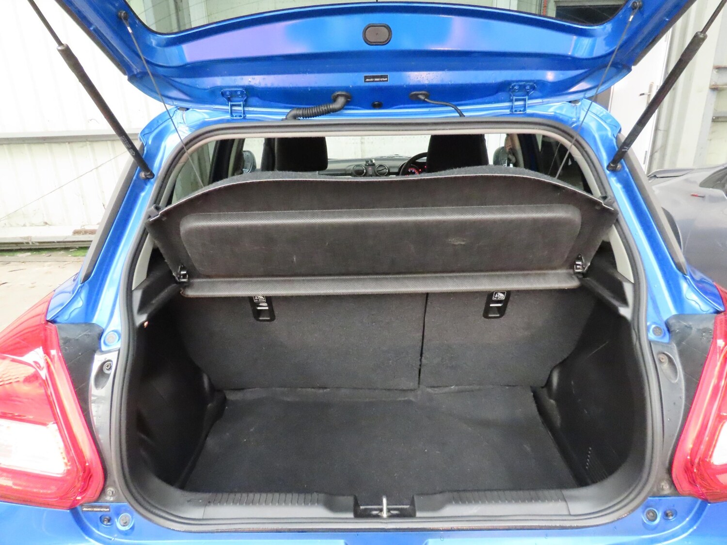 Used Suzuki Swift 2018 for sale - 77816439: Photo 8