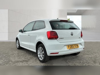 Used Volkswagen Polo 2015 for sale - 78880891: Photo