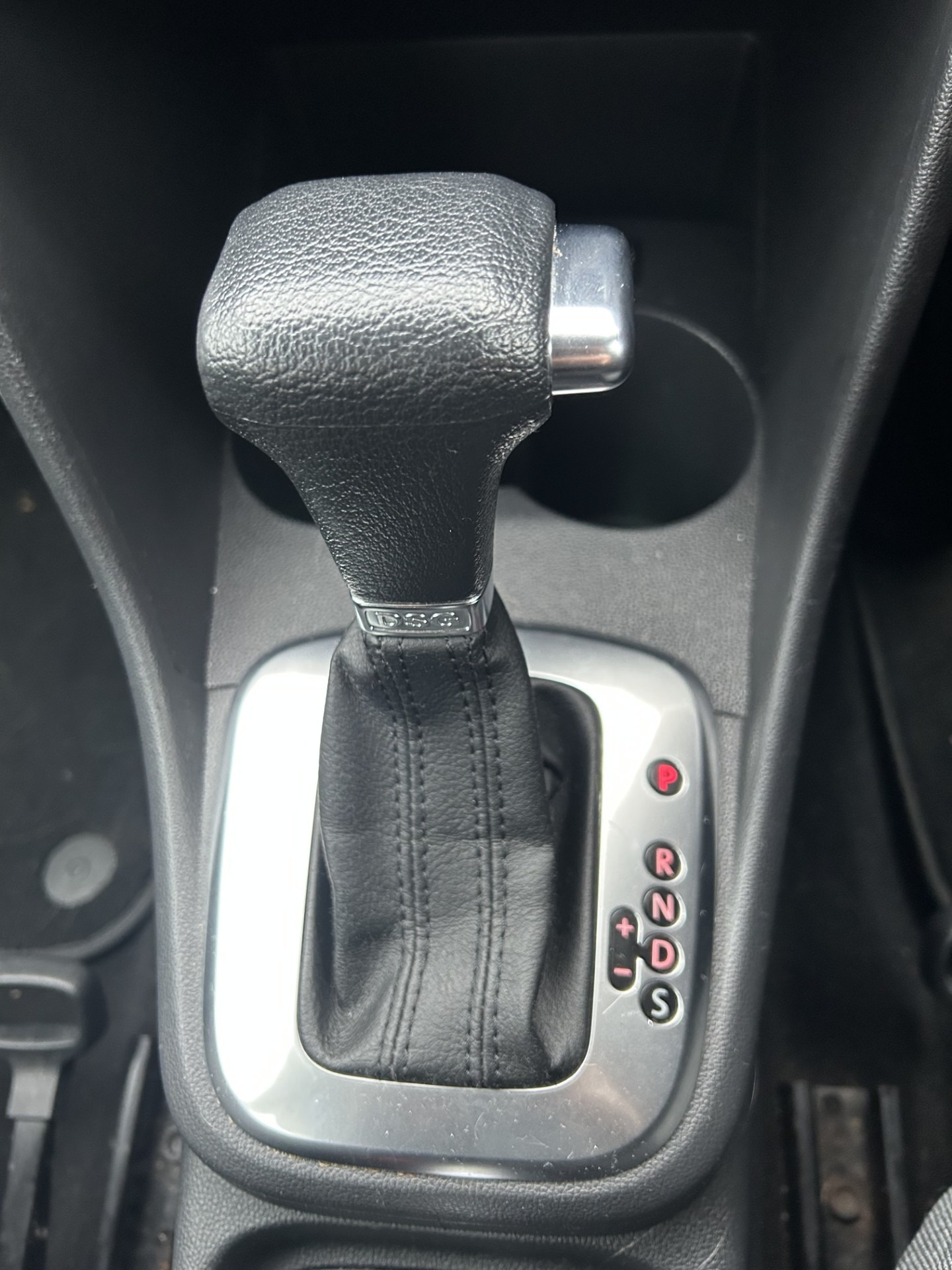 Used Volkswagen Polo 2010 for sale - 76555344: Photo 11