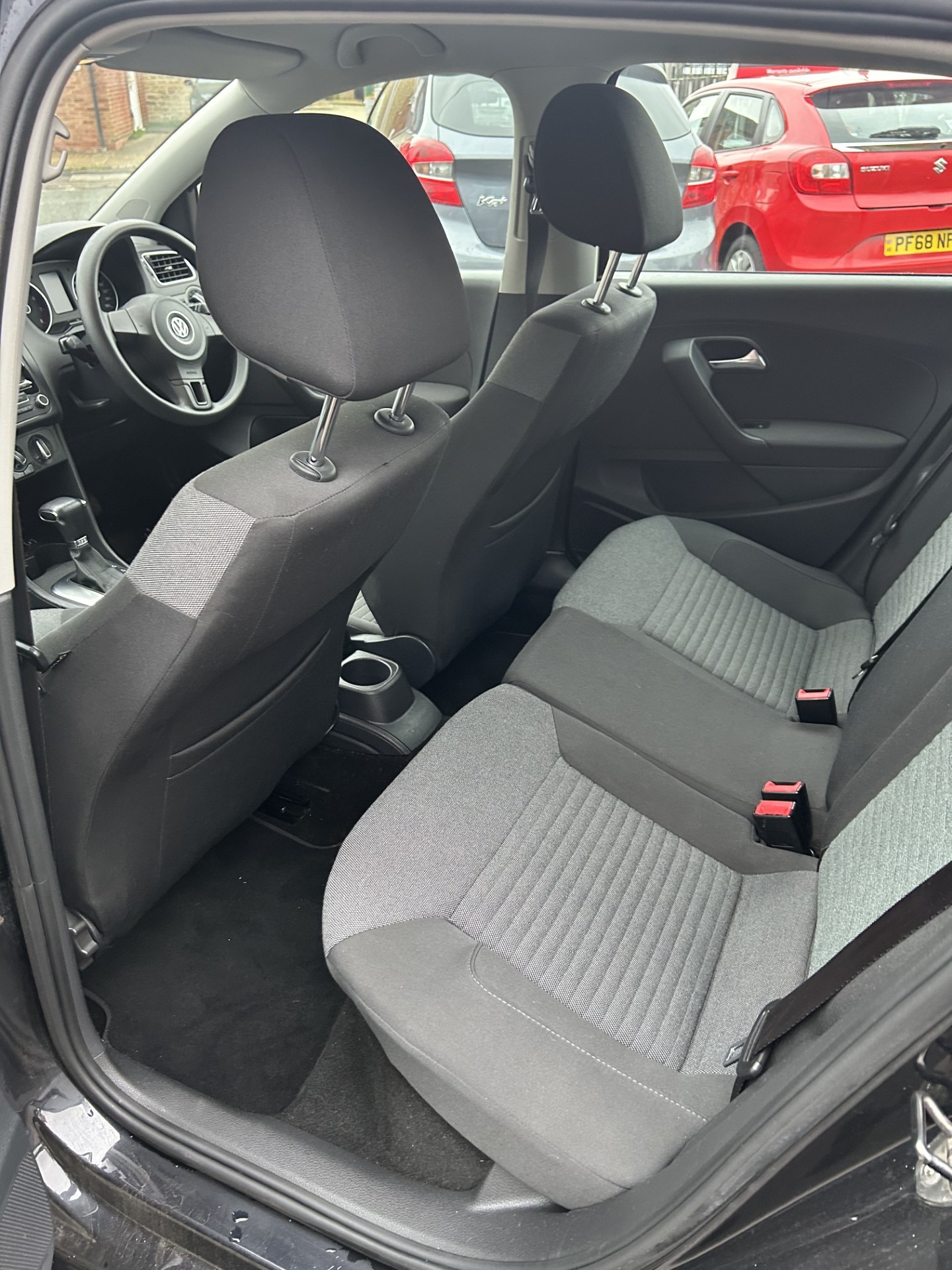 Used Volkswagen Polo 2010 for sale - 76555344: Photo 17