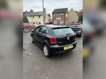 Used Volkswagen Polo 2010 for sale - 76555344: Photo