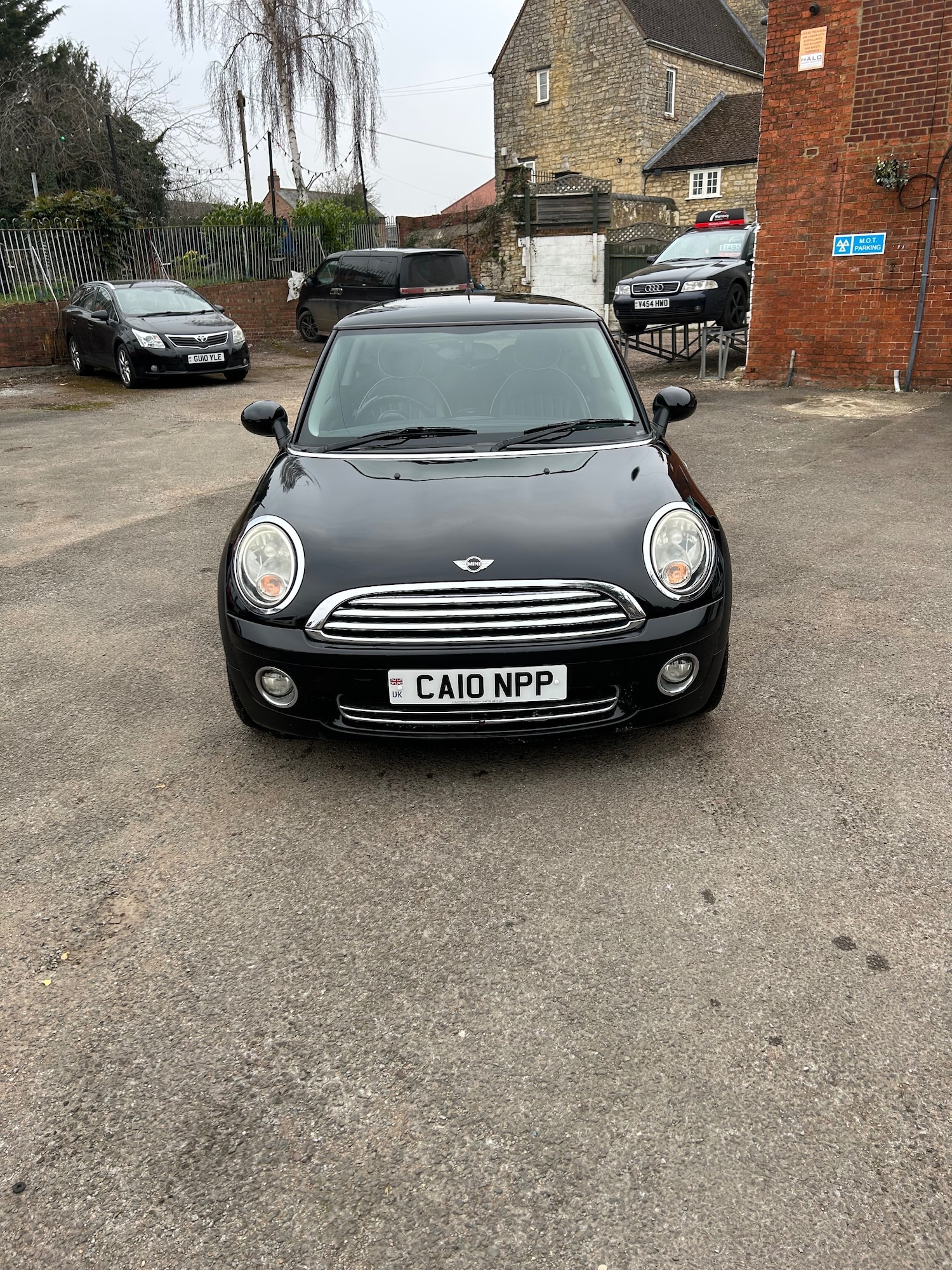 Used MINI Hatch 2010 for sale - 77011811: Photo 2