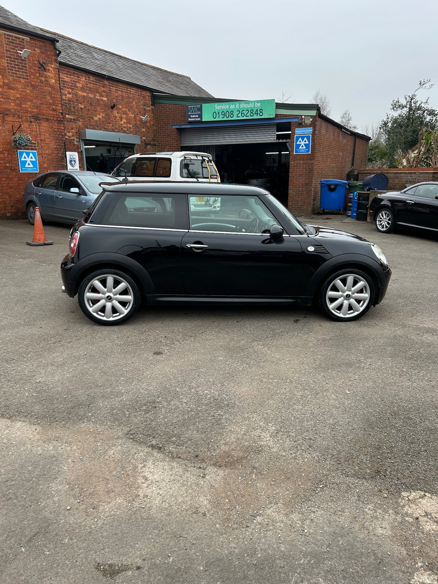 Used MINI Hatch 2010 for sale - 77011811: Photo 8