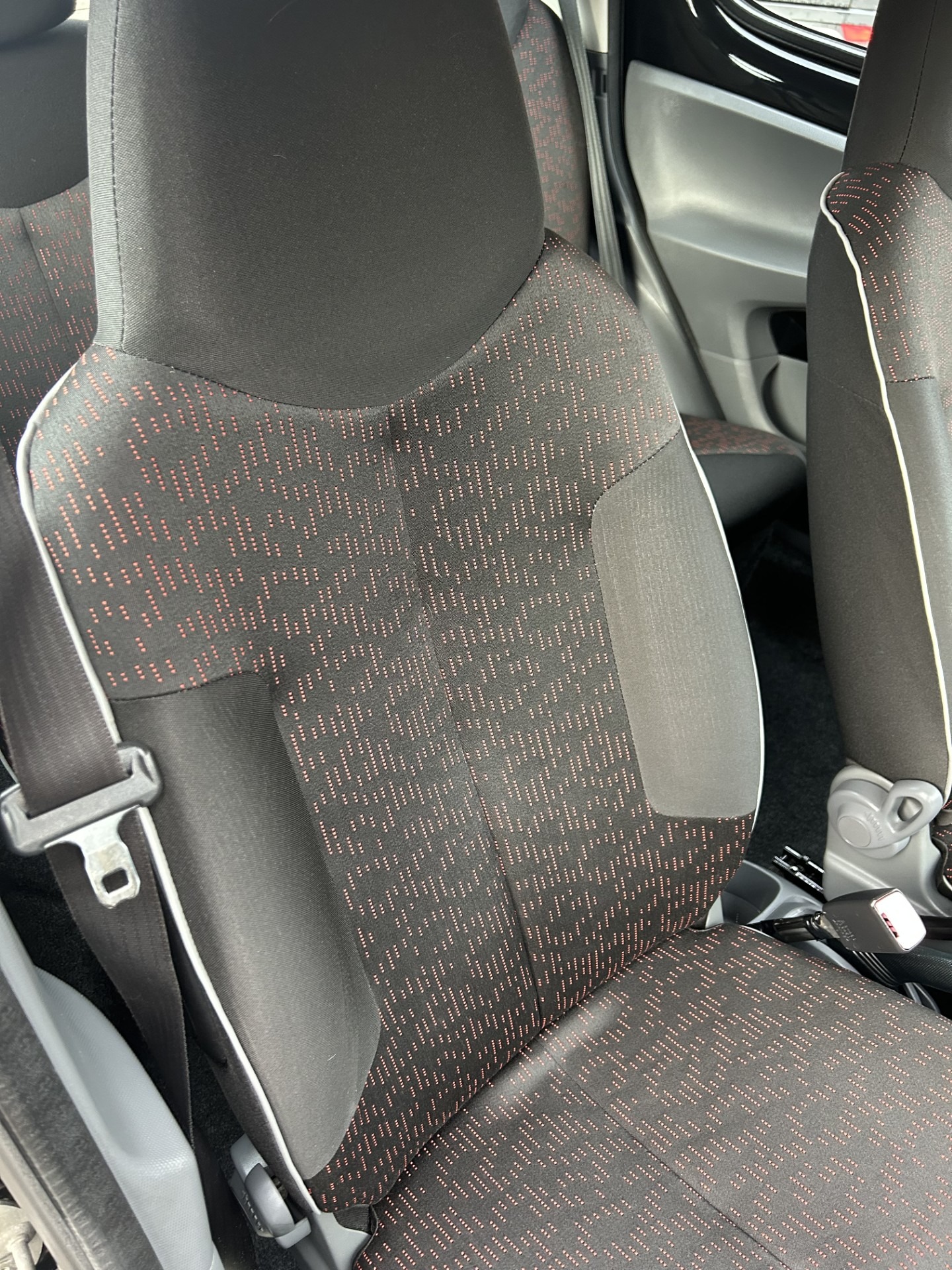 Used Peugeot 107 2009 for sale - 76553728: Photo 16