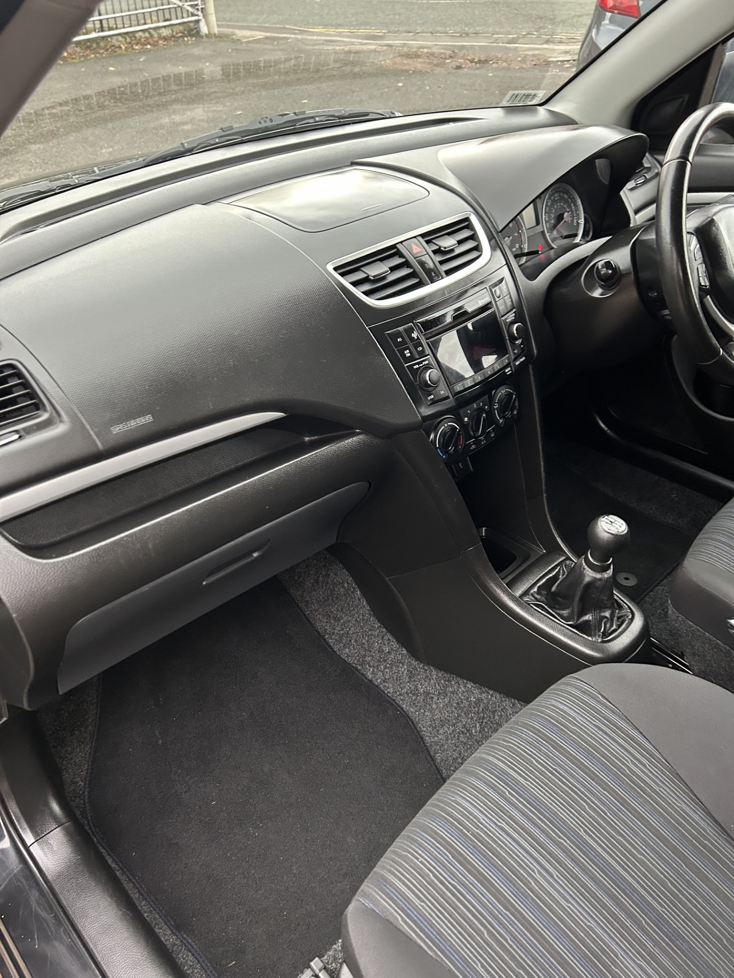 Used Suzuki Swift 2014 for sale - 76478023: Photo 12