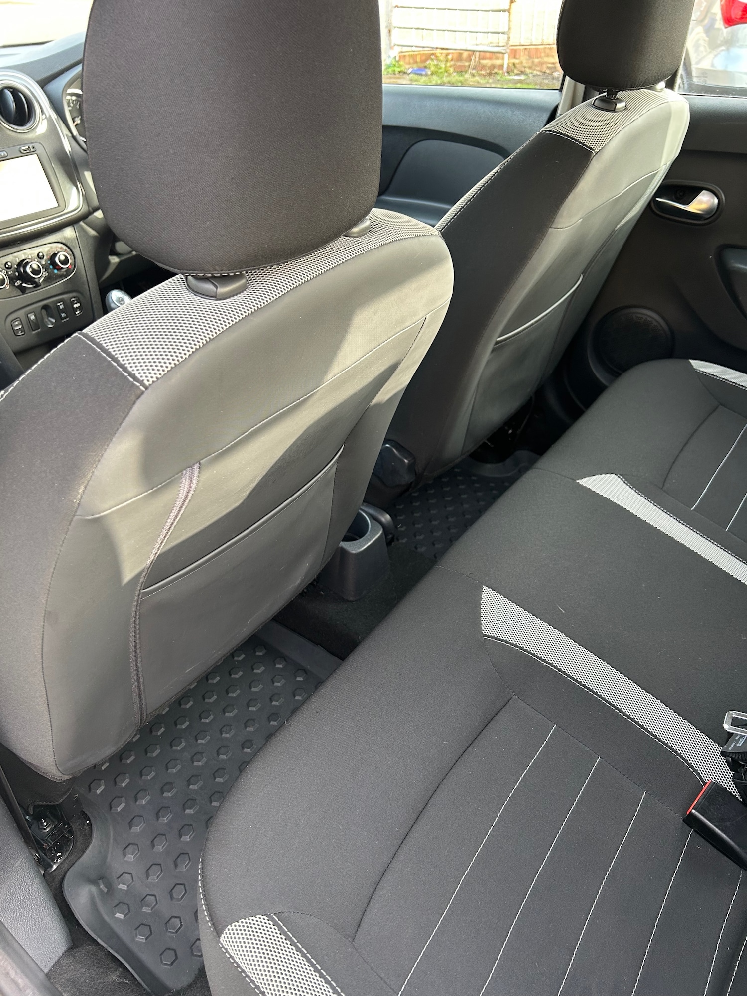 Used Dacia Sandero Stepway 2018 for sale - 77661891: Photo 17