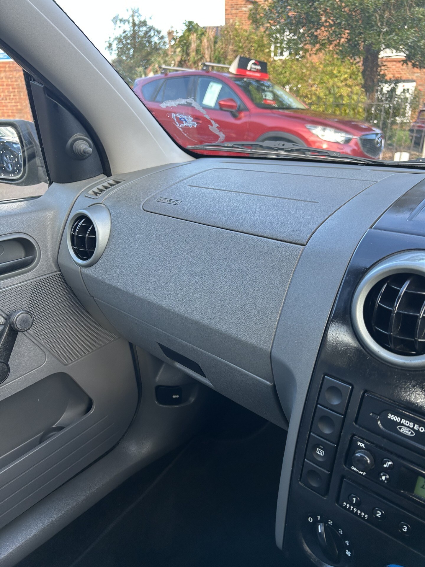 Used Ford Fusion 2004 for sale - 76450397: Photo 11