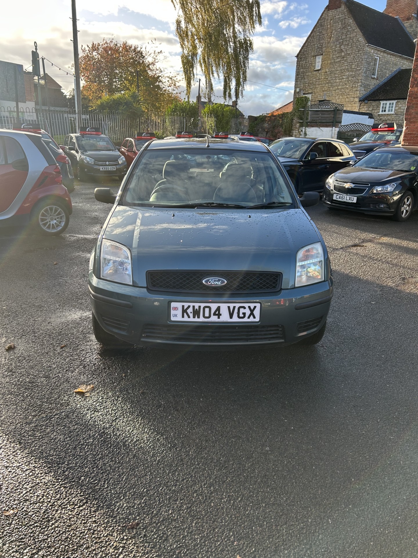 Used Ford Fusion 2004 for sale - 76450397: Photo 2