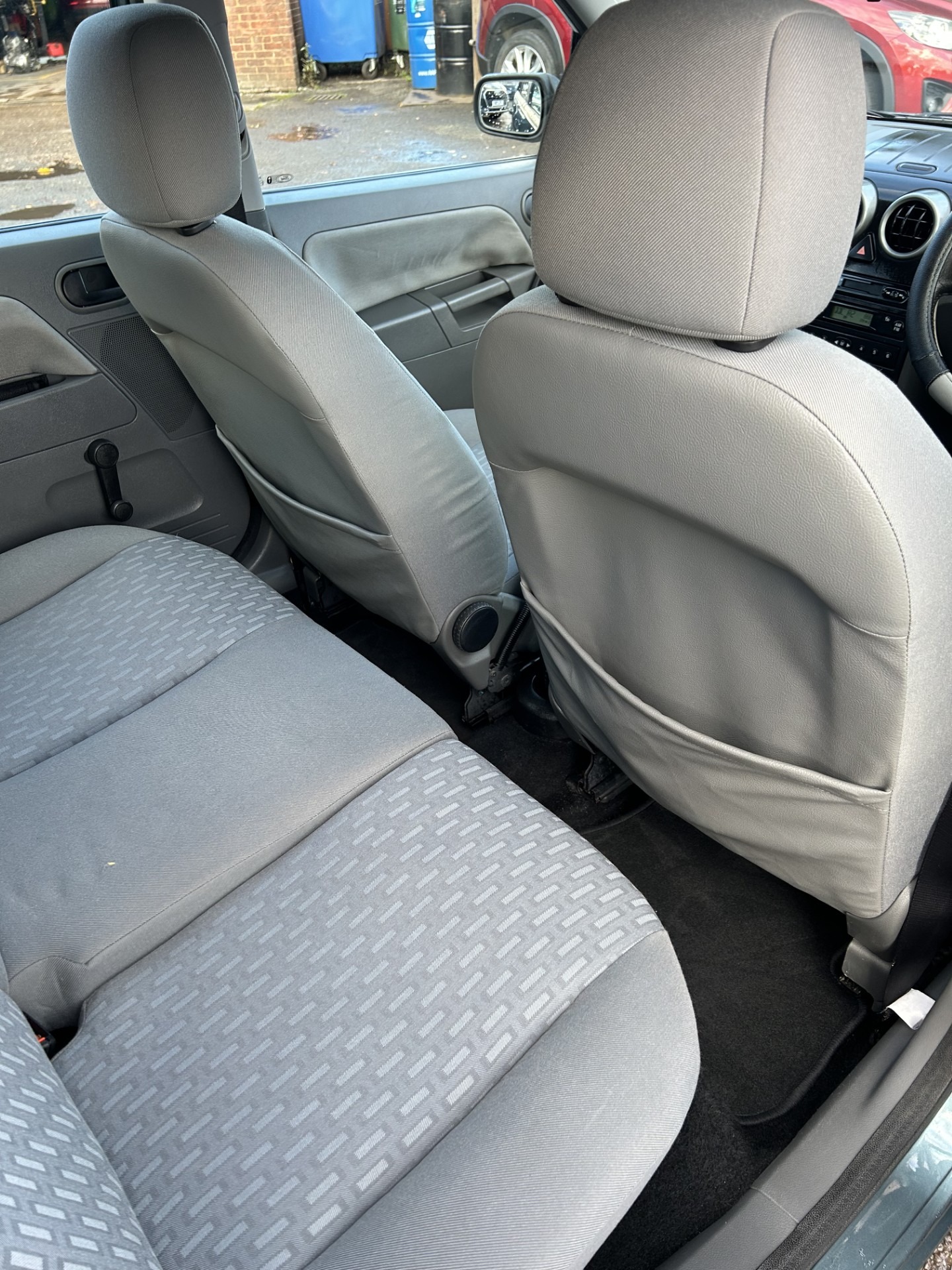 Used Ford Fusion 2004 for sale - 76450397: Photo 20