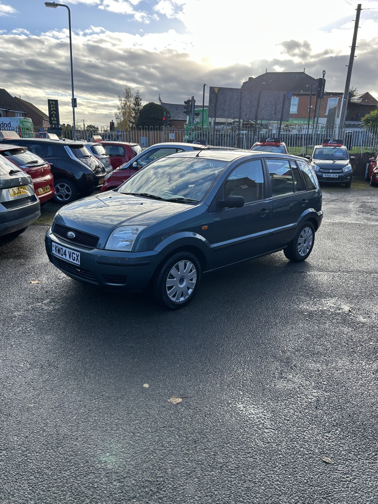 Used Ford Fusion 2004 for sale - 76450397: Photo 3