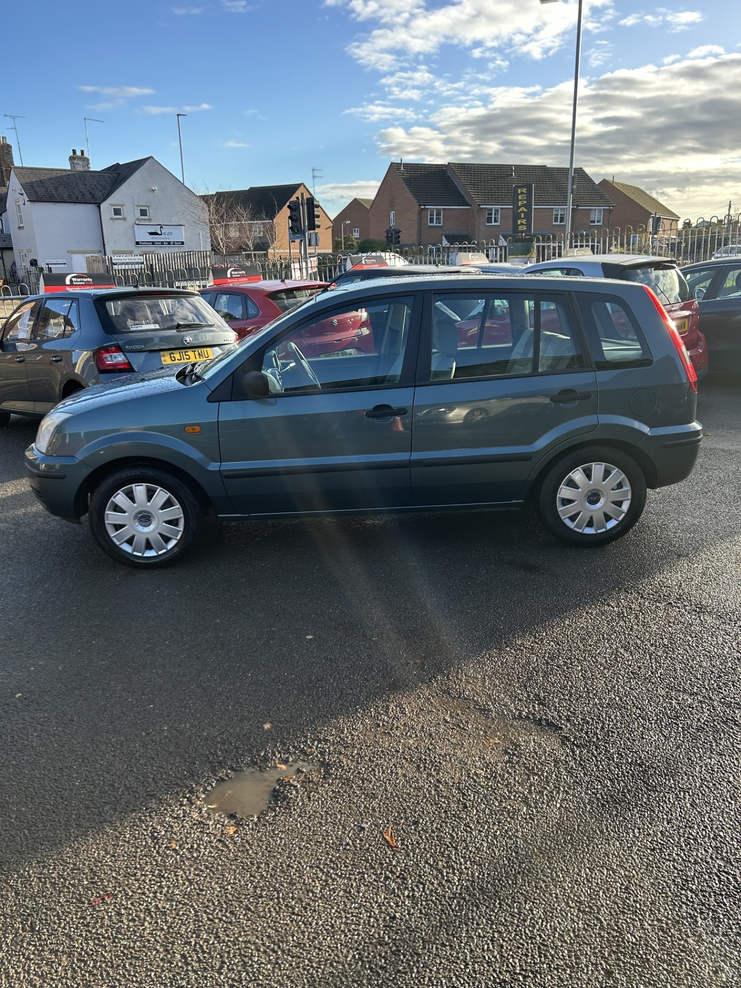 Used Ford Fusion 2004 for sale - 76450397: Photo 7