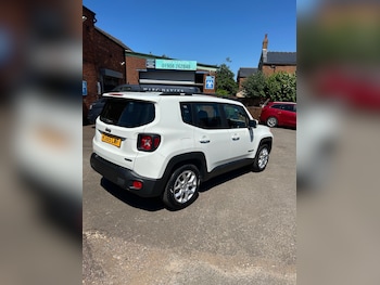 Used Jeep Renegade 2015 for sale - 79273230: Photo