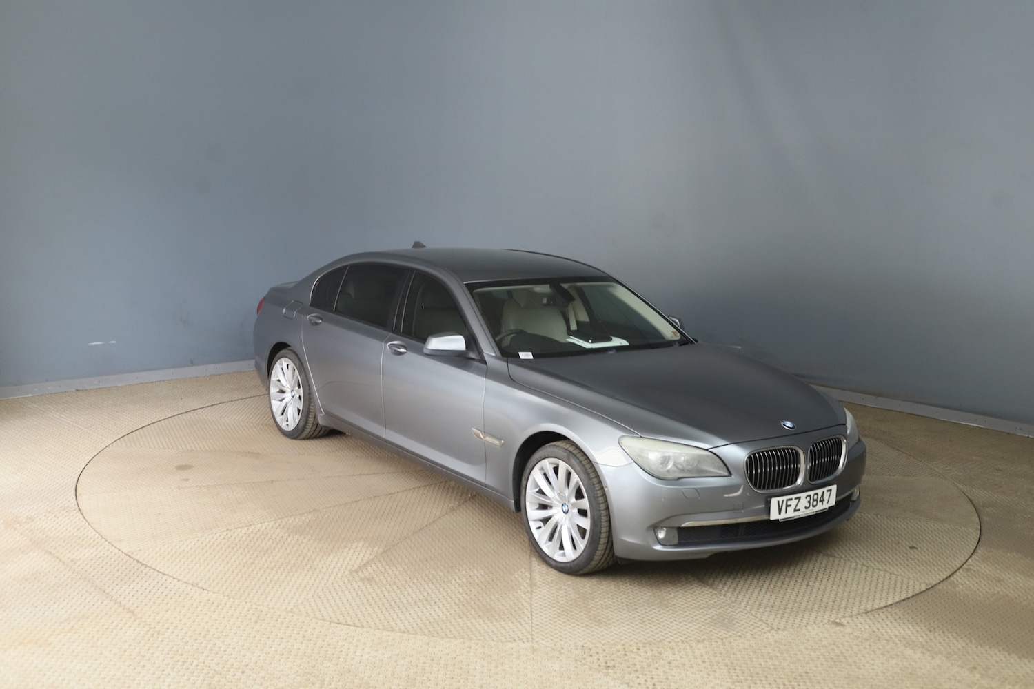Used BMW 7 Series 2009 for sale - 76555538: Photo 1