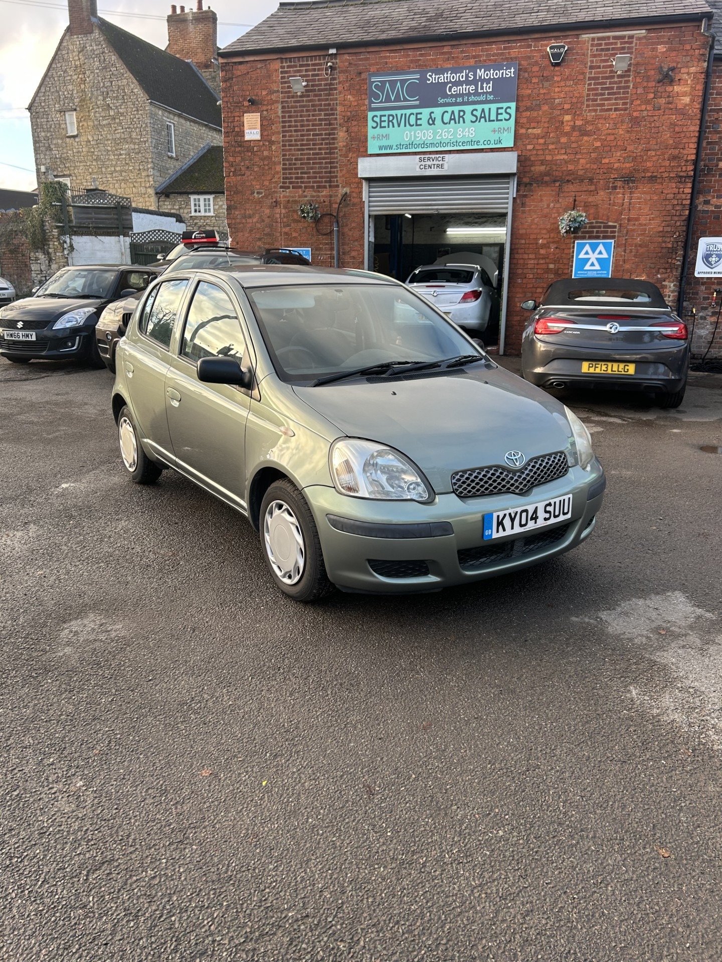 Used Toyota Yaris 2004 for sale - 76906413: Photo 1