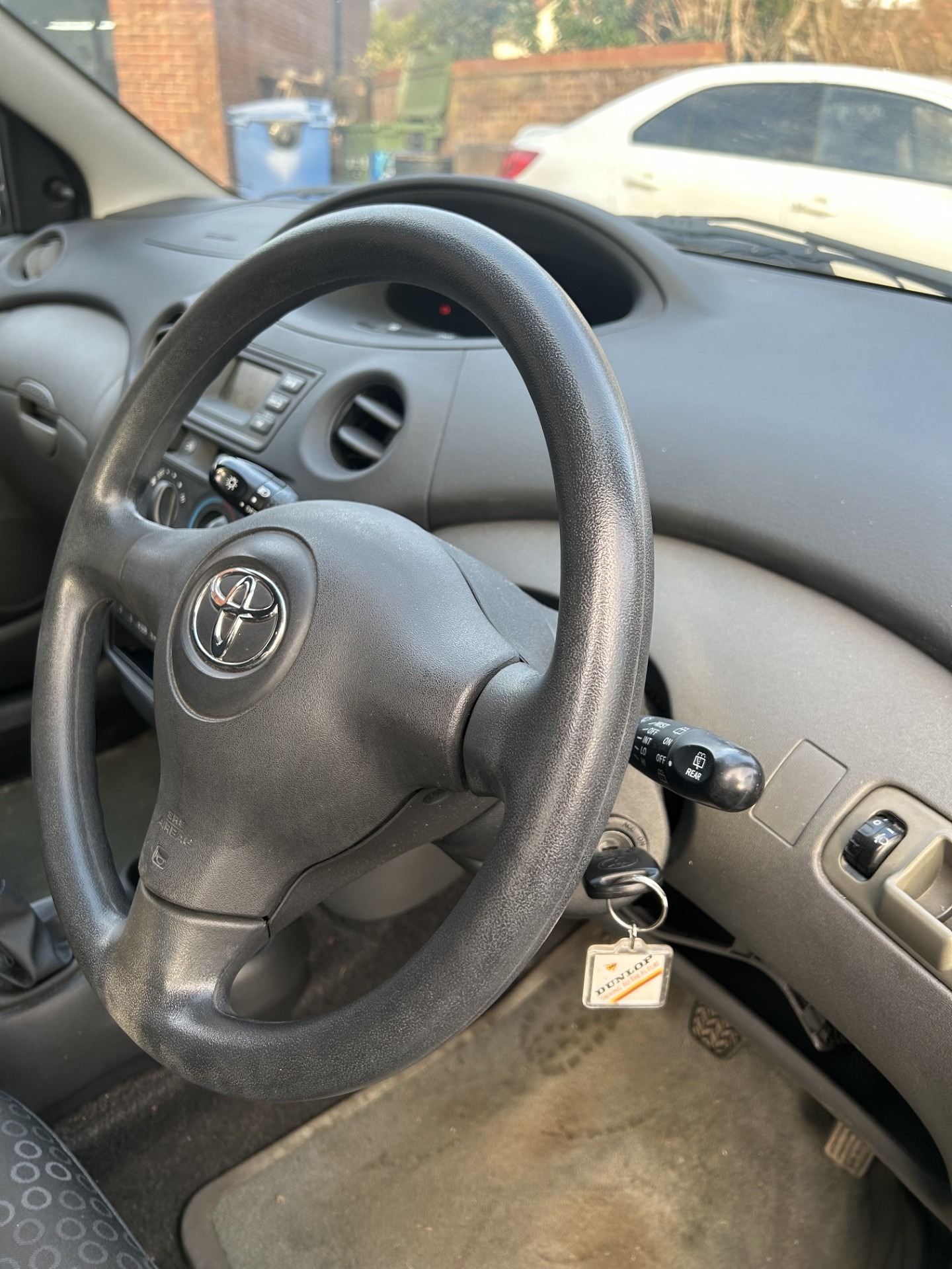 Used Toyota Yaris 2004 for sale - 76906413: Photo 15