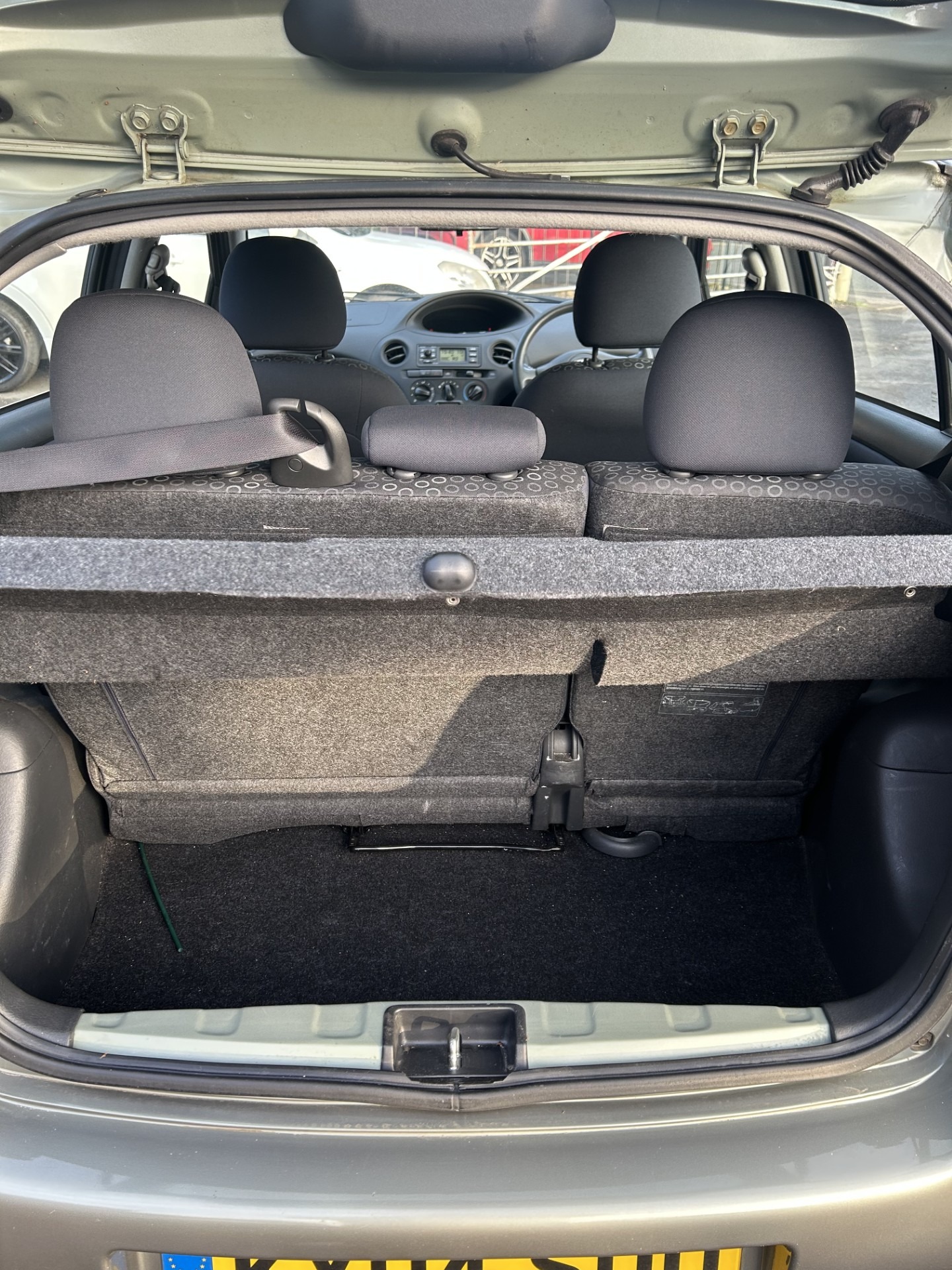 Used Toyota Yaris 2004 for sale - 76906413: Photo 20