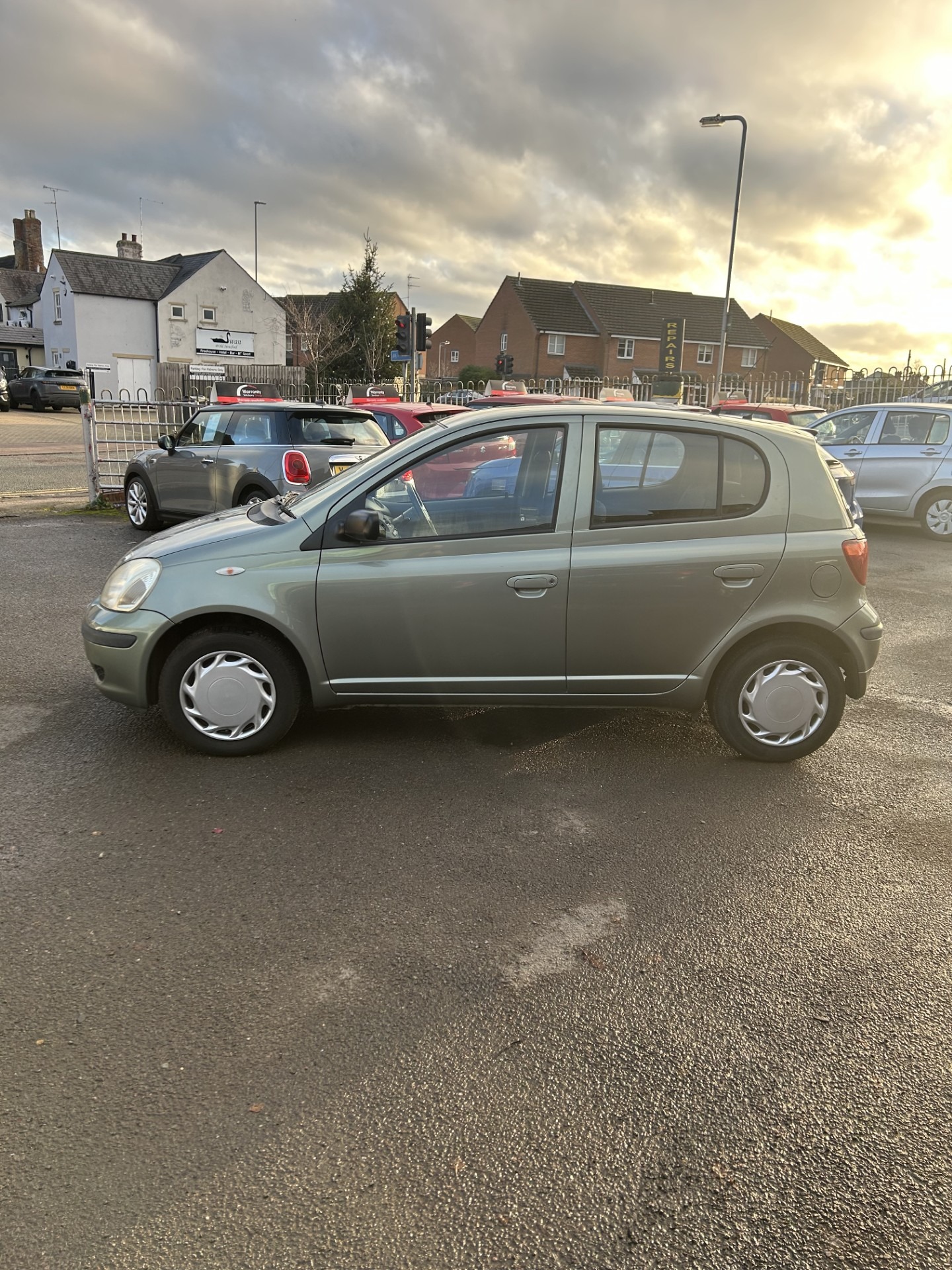 Used Toyota Yaris 2004 for sale - 76906413: Photo 4