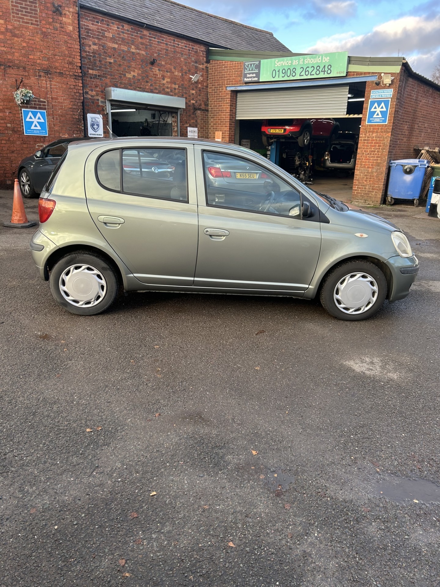 Used Toyota Yaris 2004 for sale - 76906413: Photo 8