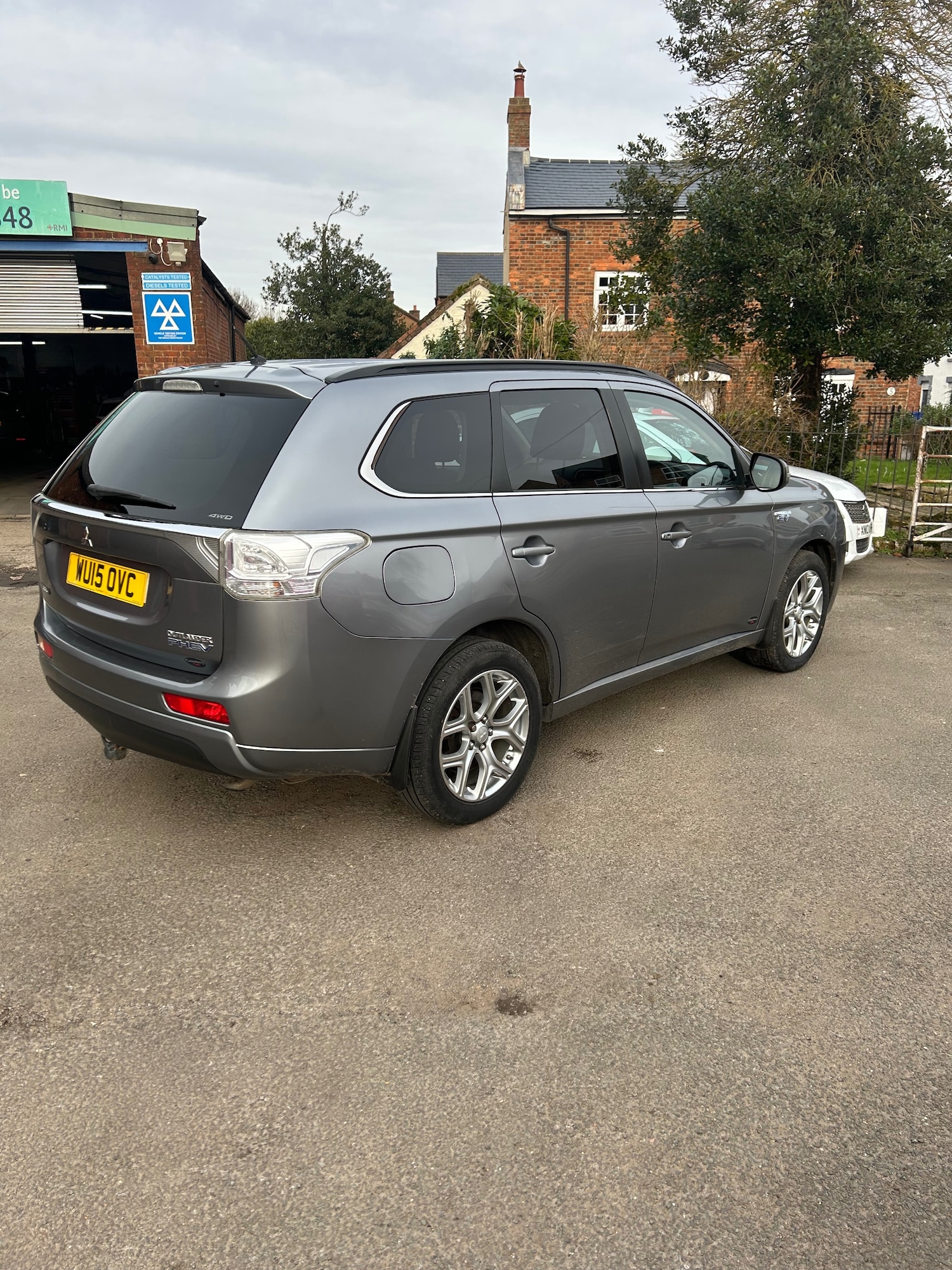 Used Mitsubishi Outlander 2015 for sale - 77578803: Photo 4