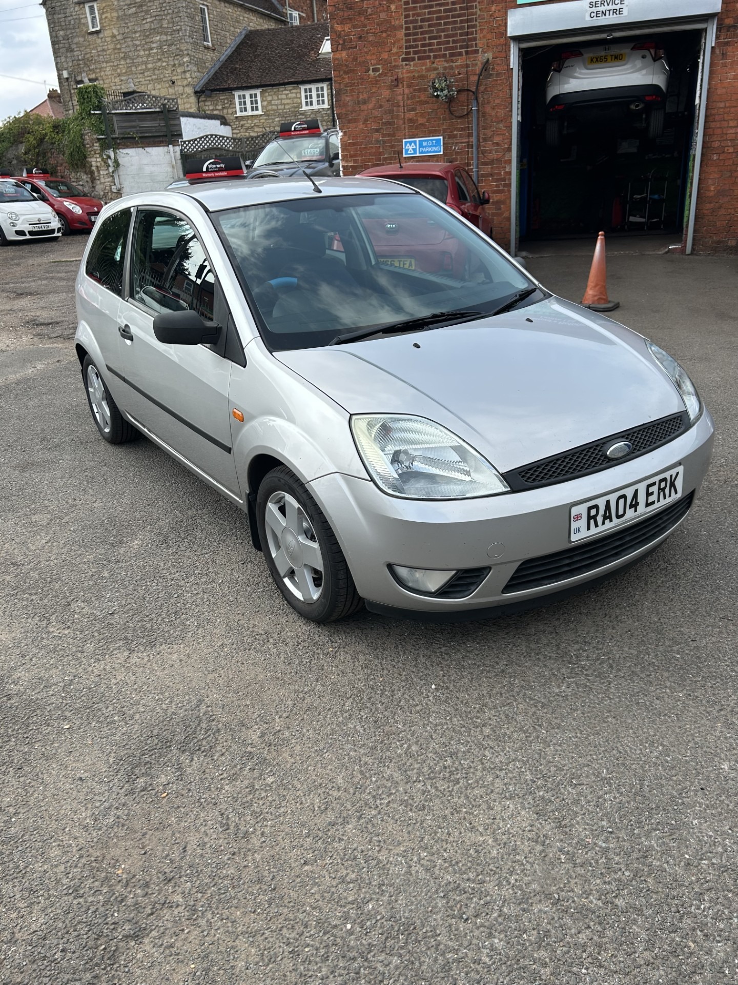 Used Ford Fiesta 2004 for sale - 76554774: Photo 1