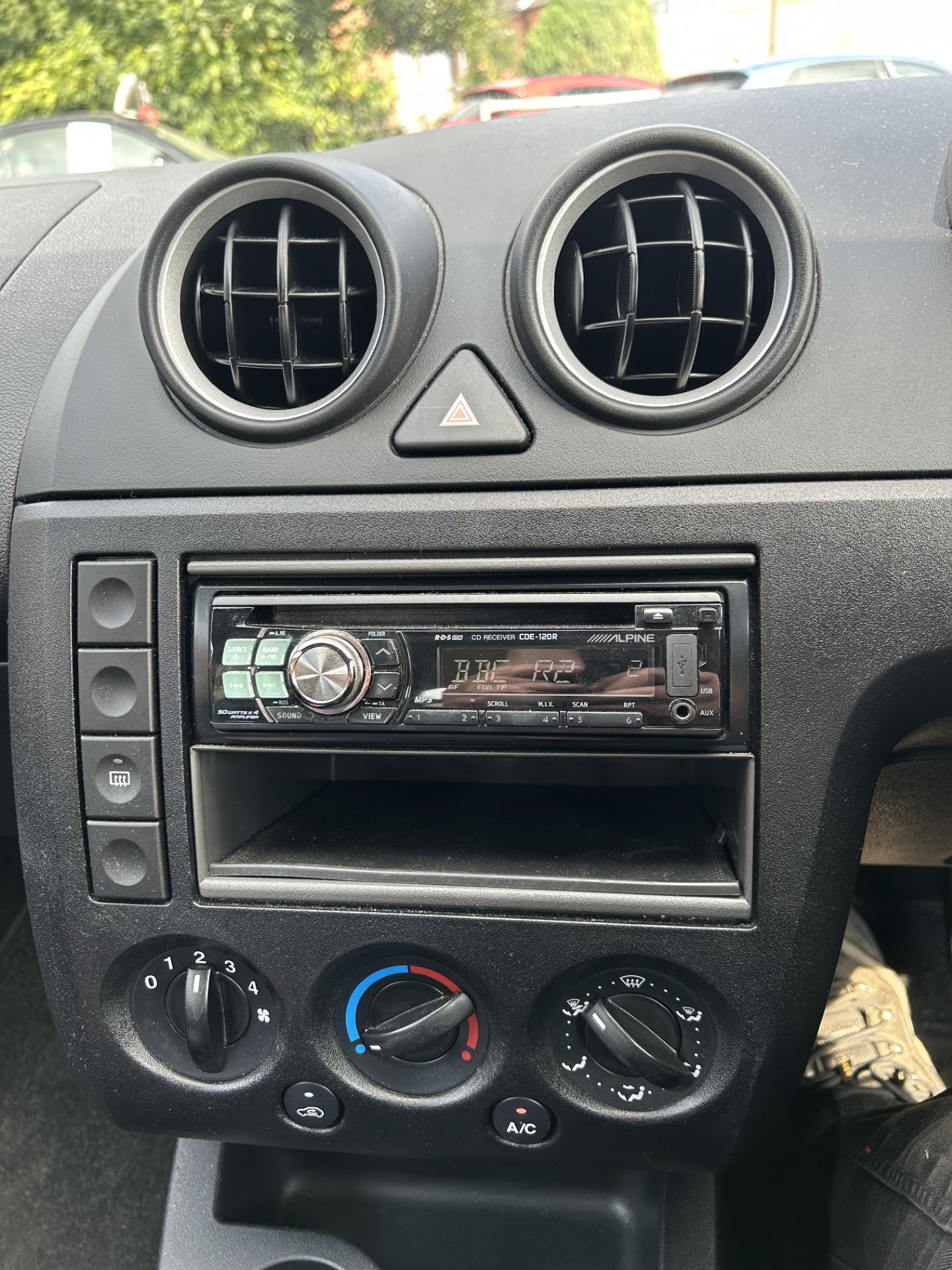 Used Ford Fiesta 2004 for sale - 76554774: Photo 11