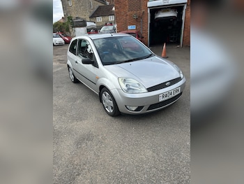 Used Ford Fiesta 2004 for sale - 76554774: Photo