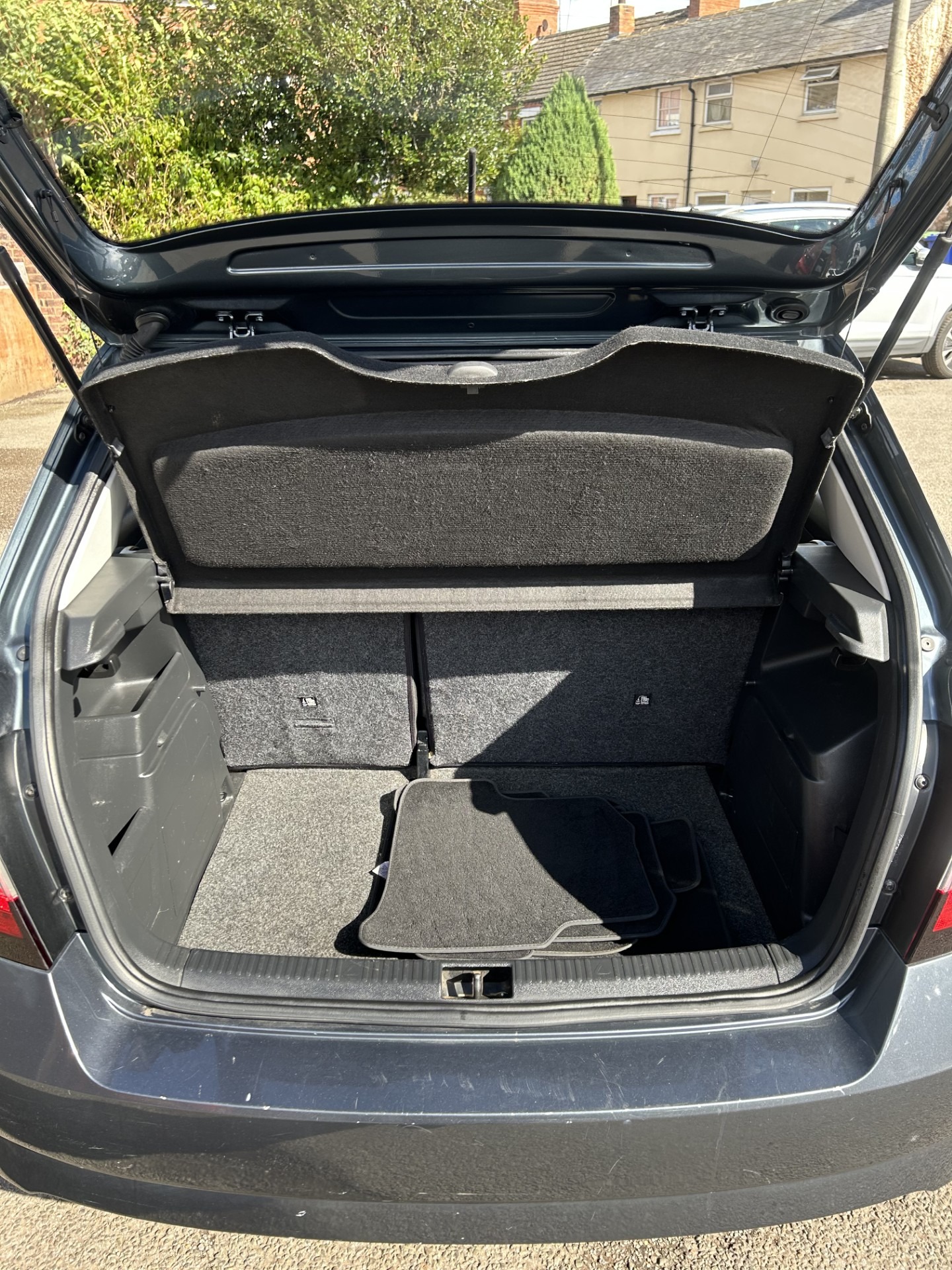 Vehicle 19