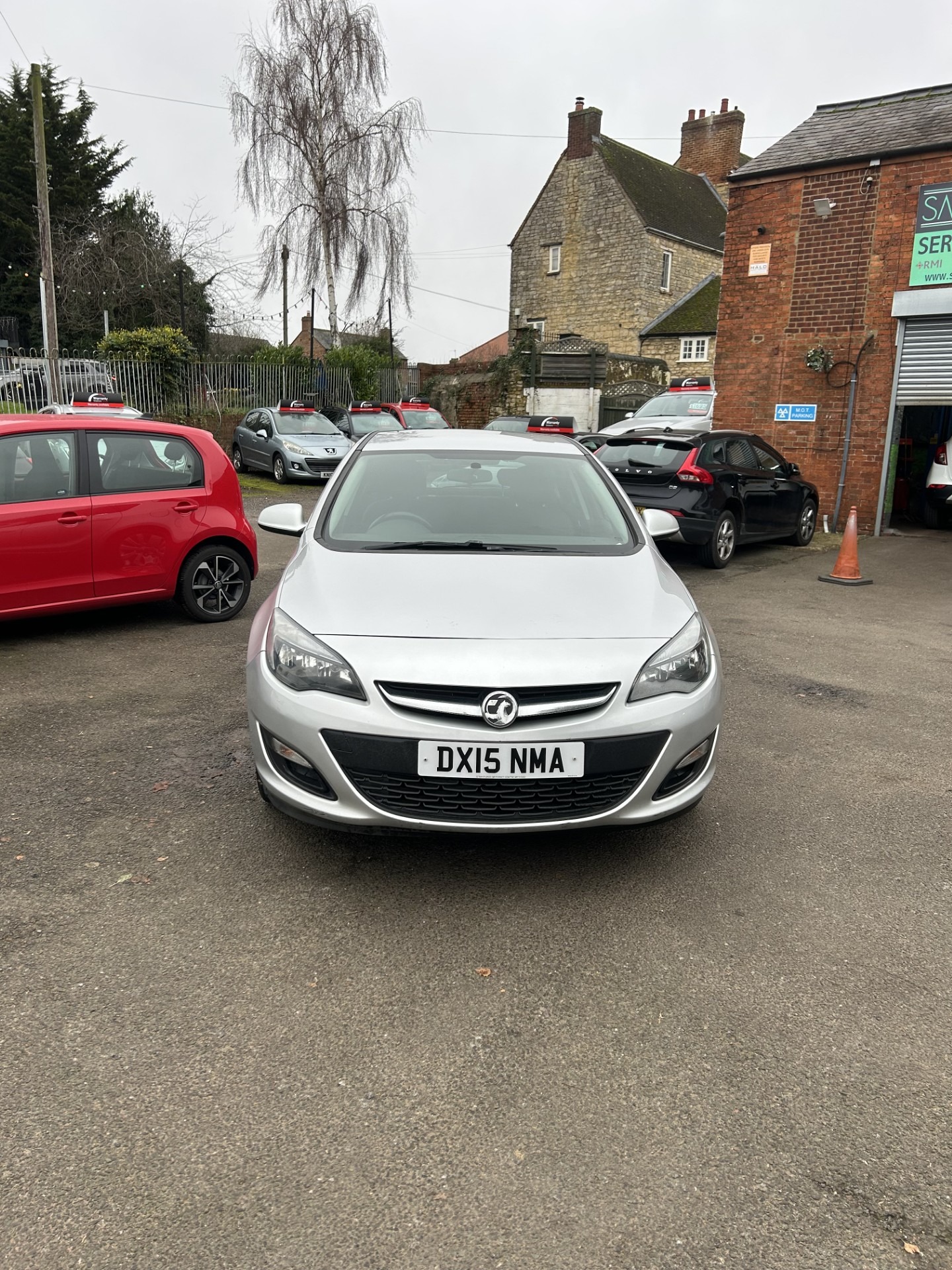 Used Vauxhall Astra 2015 for sale - 76566355: Photo 2