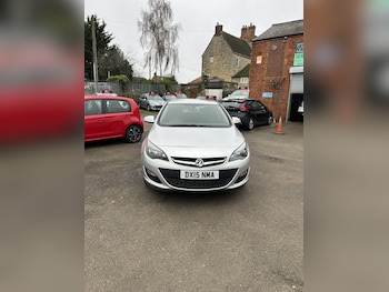 Used Vauxhall Astra 2015 for sale - 76566355: Photo