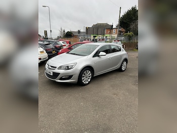 Used Vauxhall Astra 2015 for sale - 76566355: Photo