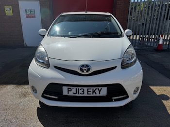 Used Toyota AYGO 2013 for sale - 75552989: Photo