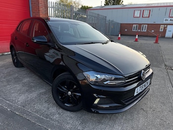Used Volkswagen Polo 2019 for sale - 76152823: Photo