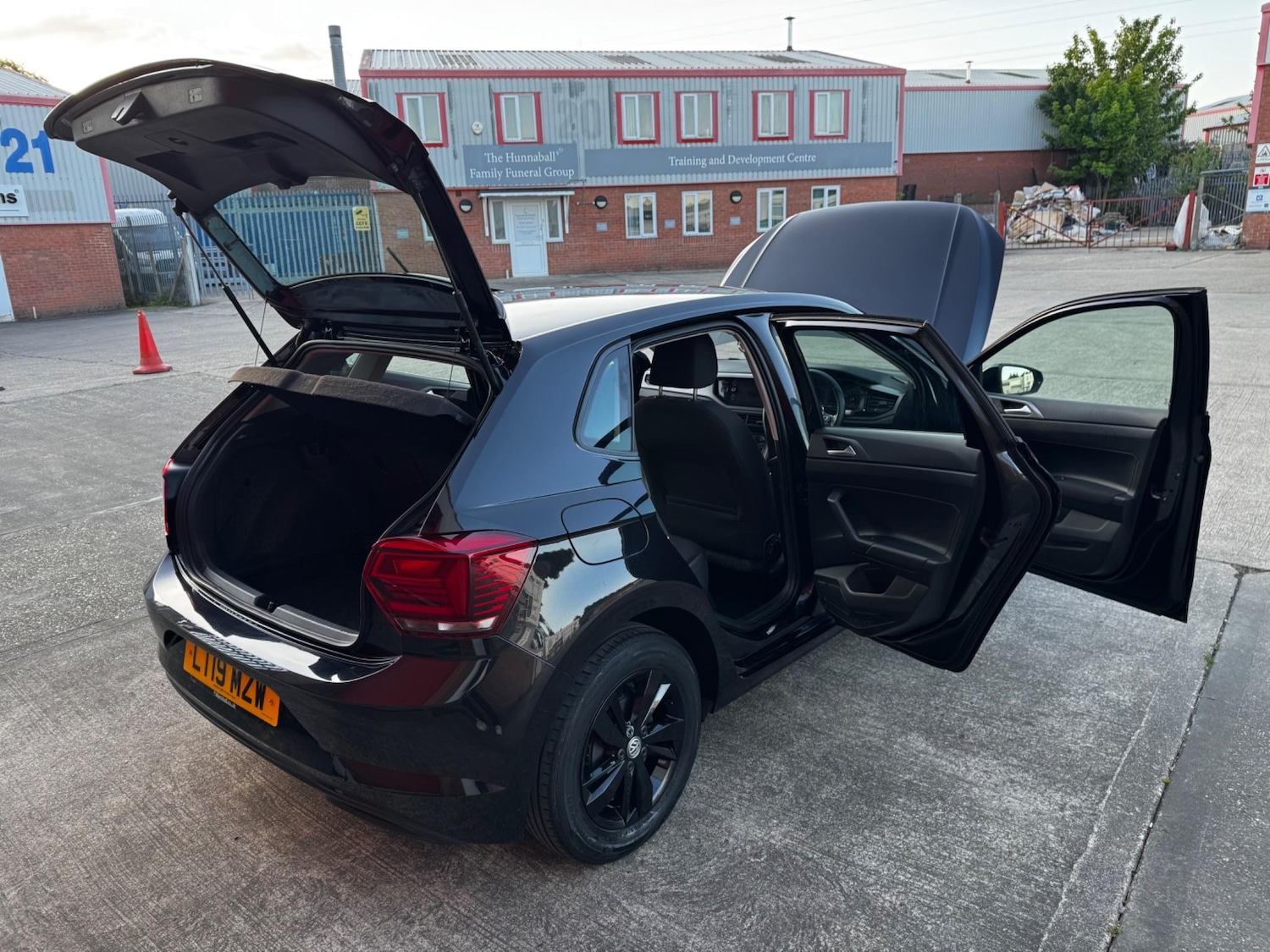 Used Volkswagen Polo 2019 for sale - 76152823: Photo 32