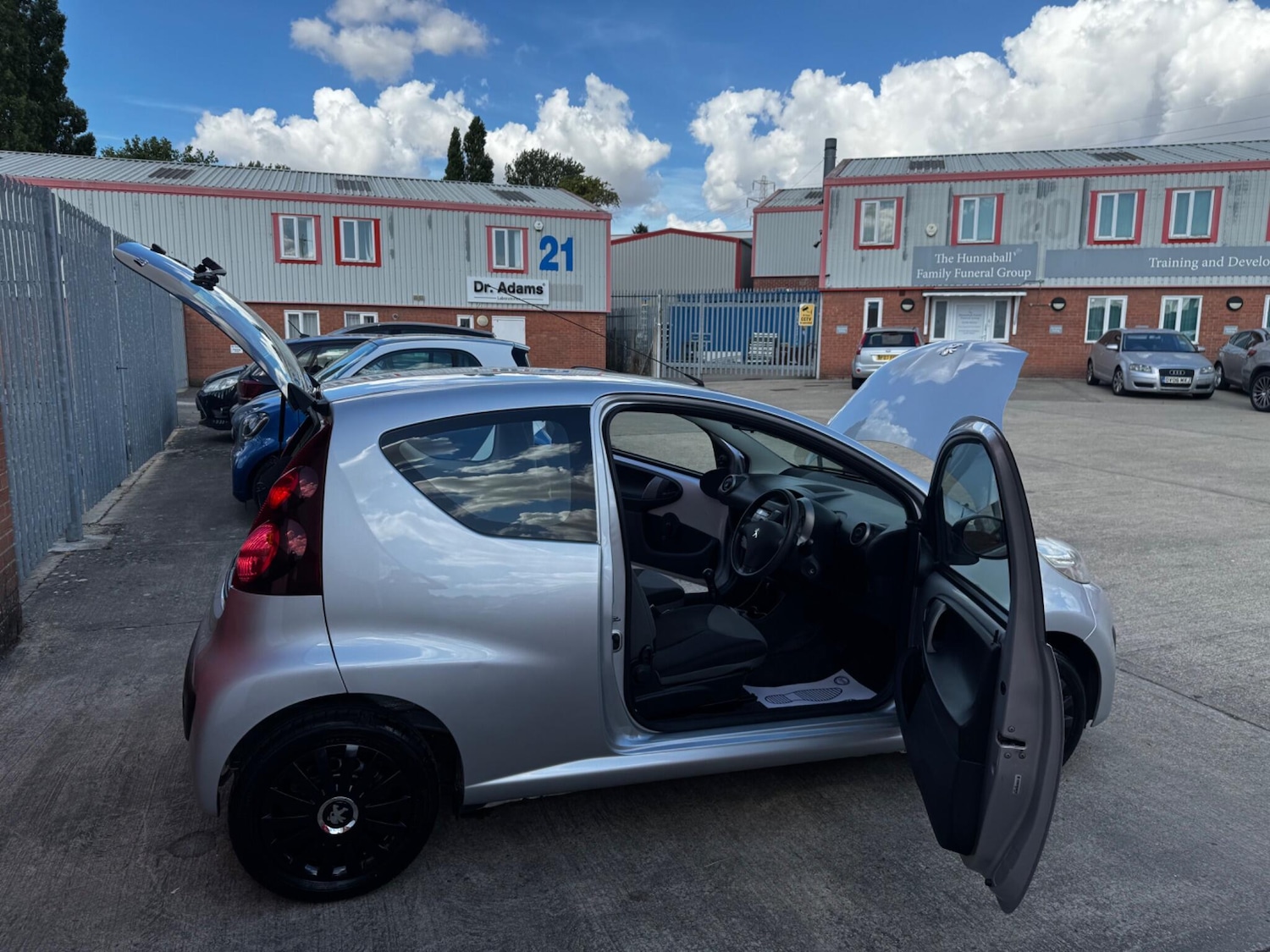 Vehicle 29