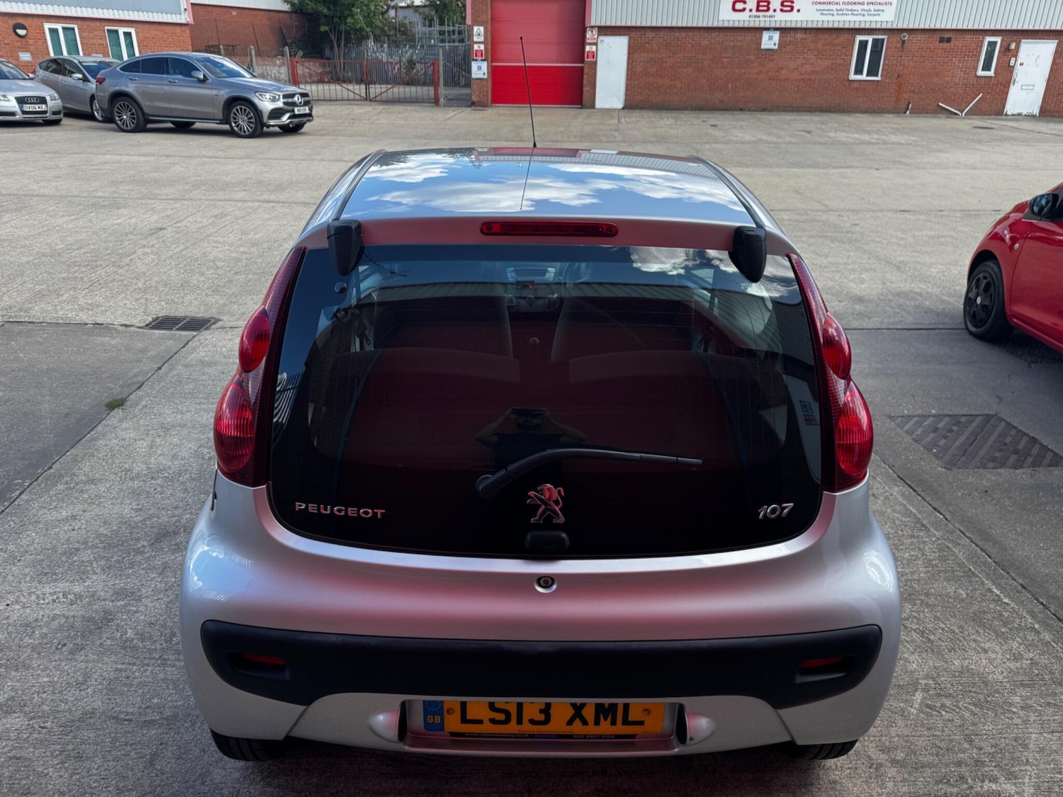 Vehicle 83
