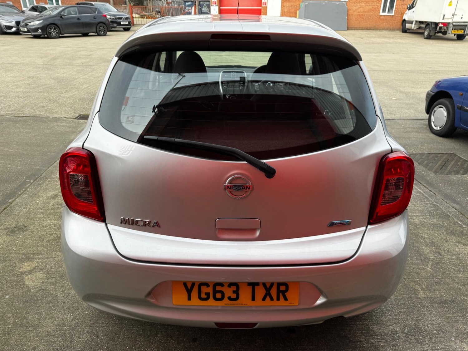Vehicle 21