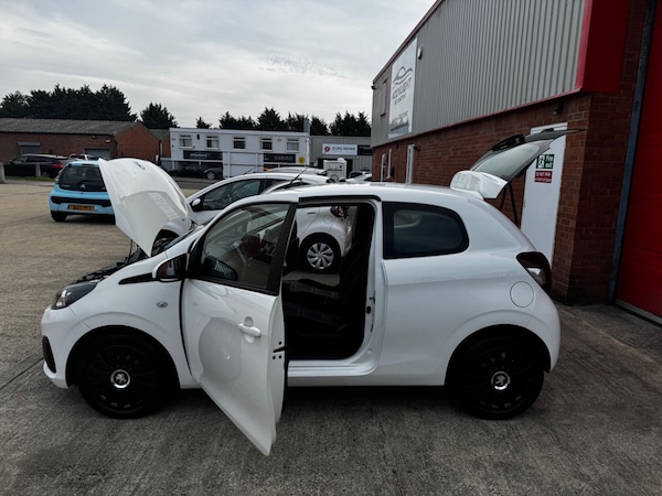 Used Peugeot 108 2016 for sale - 76152402: Photo 23