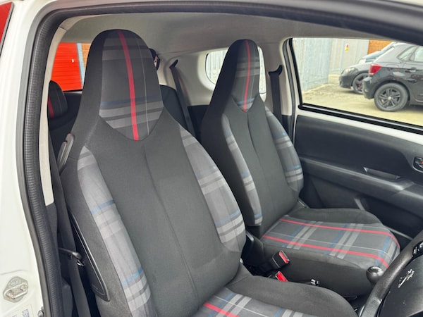 Used Peugeot 108 2016 for sale - 76152402: Photo 47